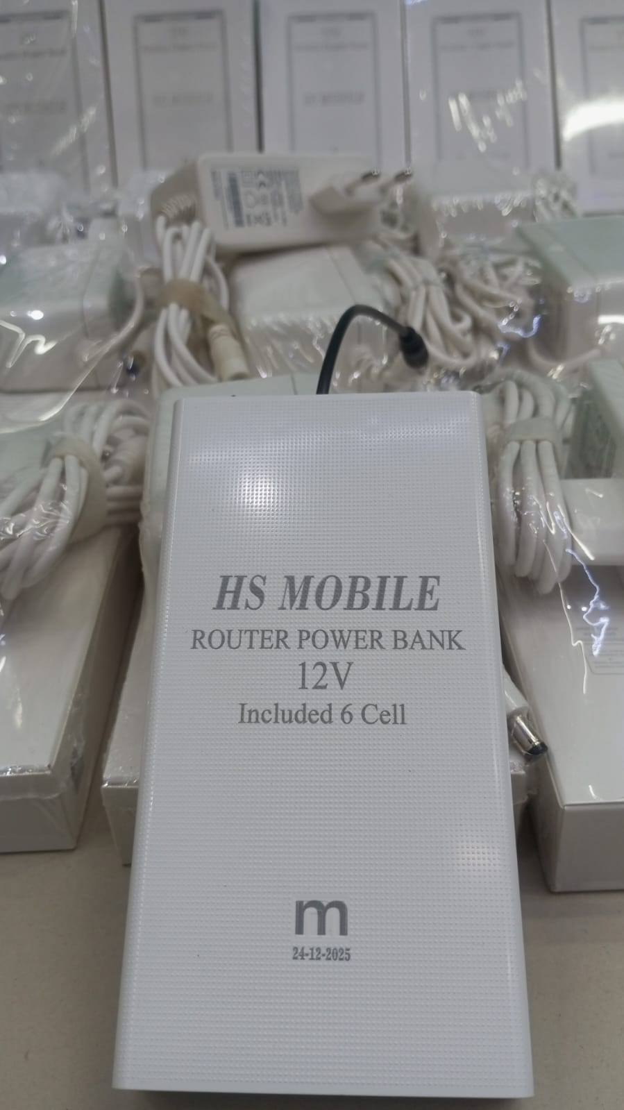 12V HS- Router Power Bank 6 Cell Backup Battery with 3 amp charger| Compatible with Wi-Fi Routers & ONTs - High Capacity Backup - WiFi Router UPS Power Bank 12Volts 4 to 6 Hours Backup